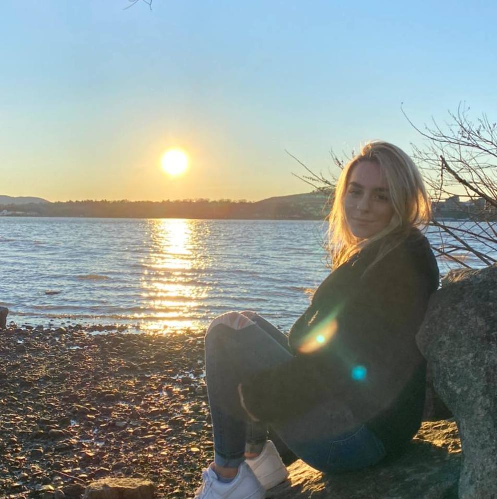 Meet your Posher, Brenna